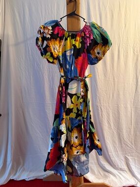 Multicolor Floral Puff-Sleeve Dress